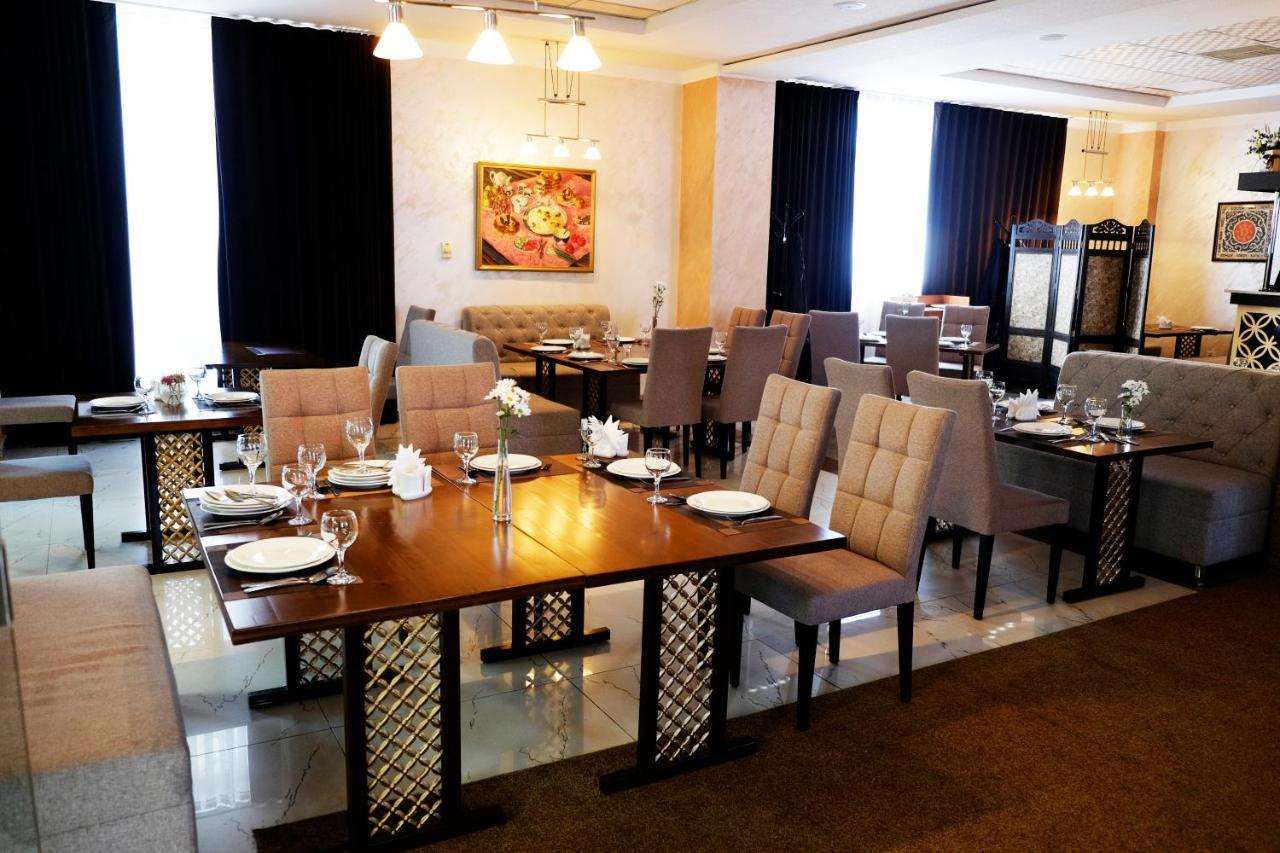 Hotel Shumon Duşanbe Dış mekan fotoğraf