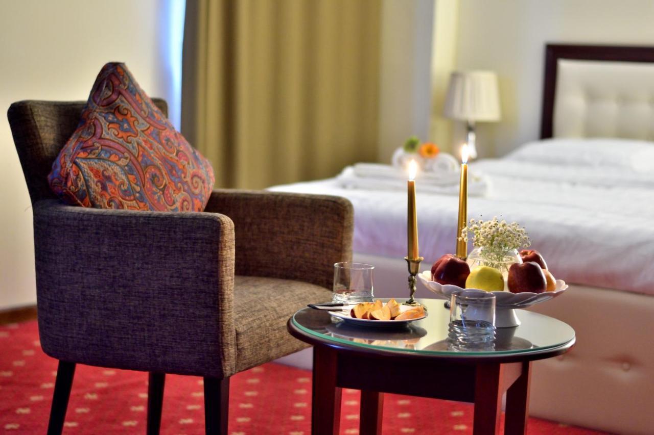 Hotel Shumon Duşanbe Dış mekan fotoğraf