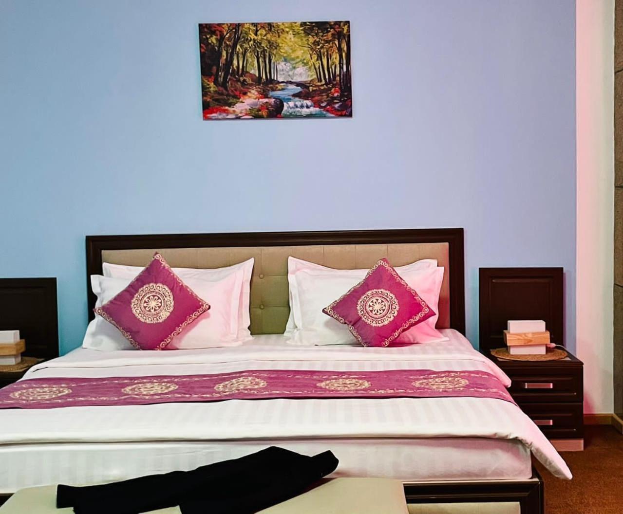 Hotel Shumon Duşanbe Dış mekan fotoğraf